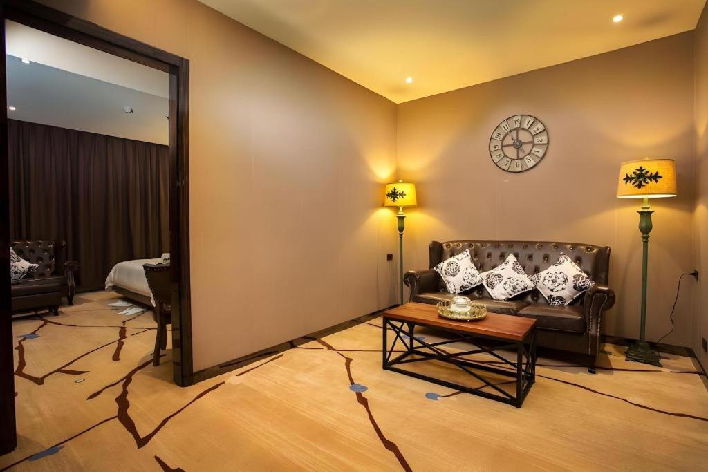 Lotus Blu Hotel Legazpi Ngoại thất bức ảnh