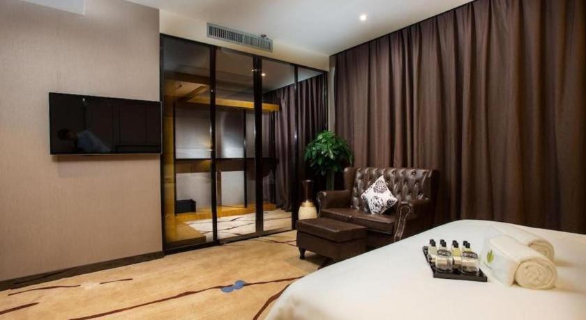 Lotus Blu Hotel Legazpi Ngoại thất bức ảnh