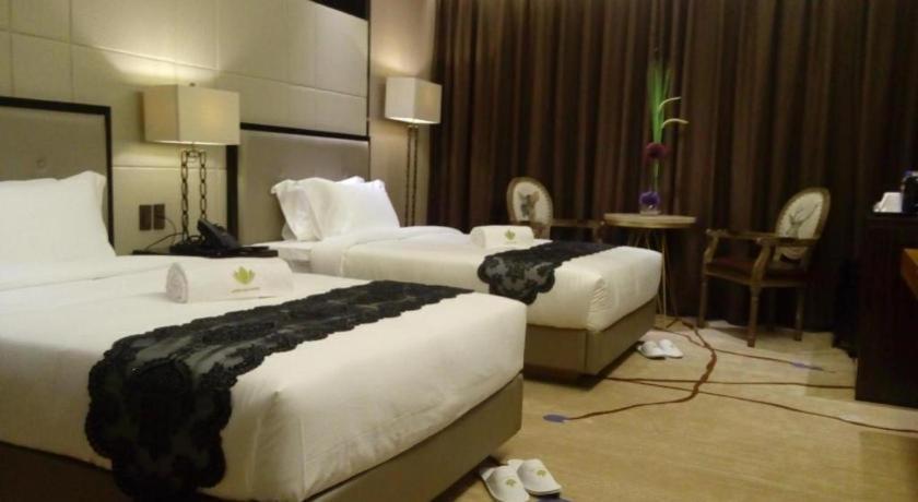 Lotus Blu Hotel Legazpi Ngoại thất bức ảnh