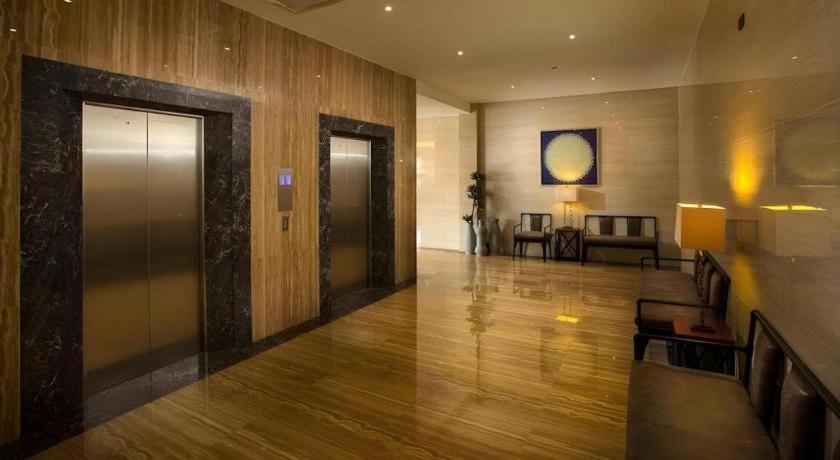 Lotus Blu Hotel Legazpi Ngoại thất bức ảnh